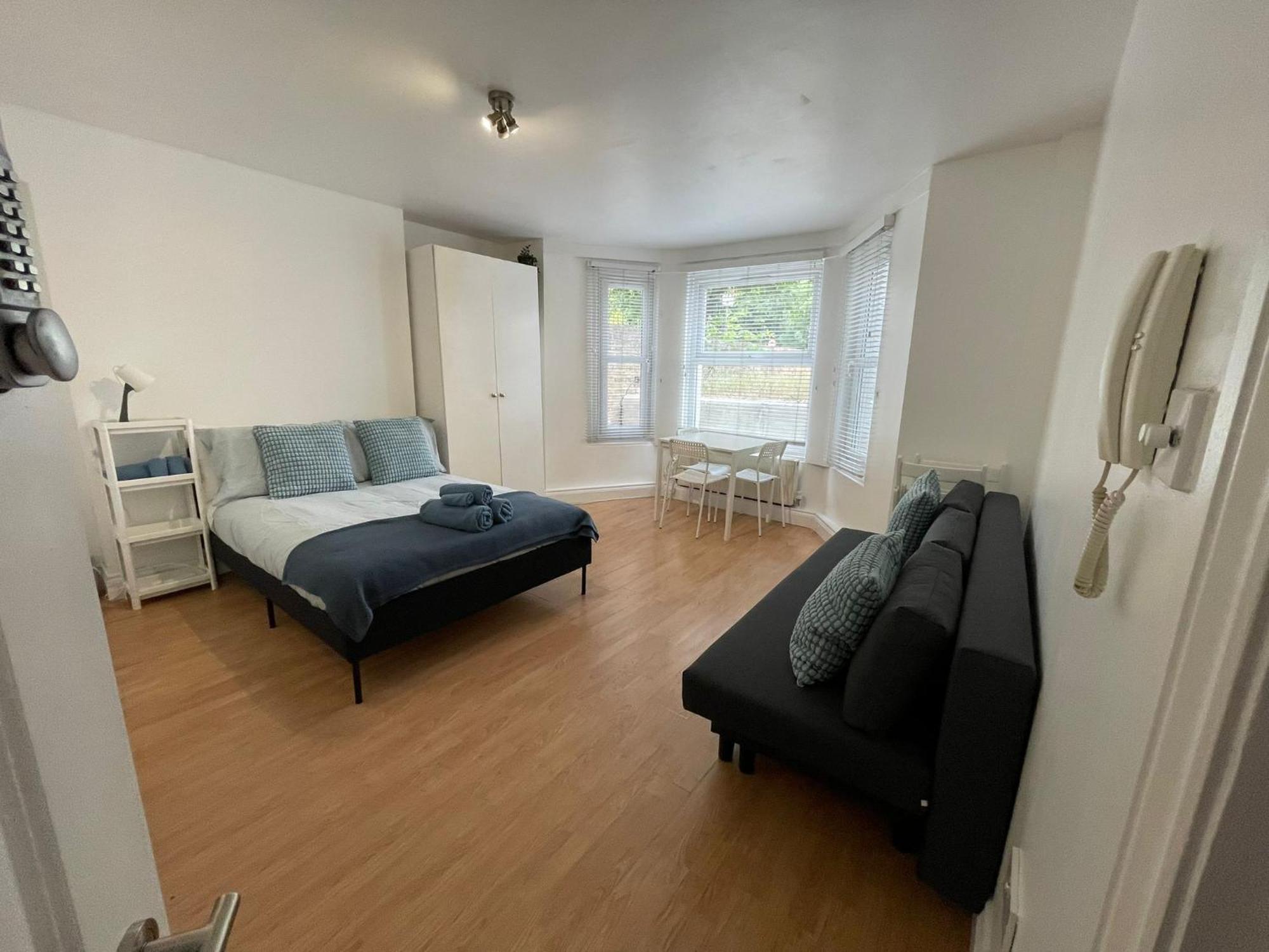 London Studio Stays London
