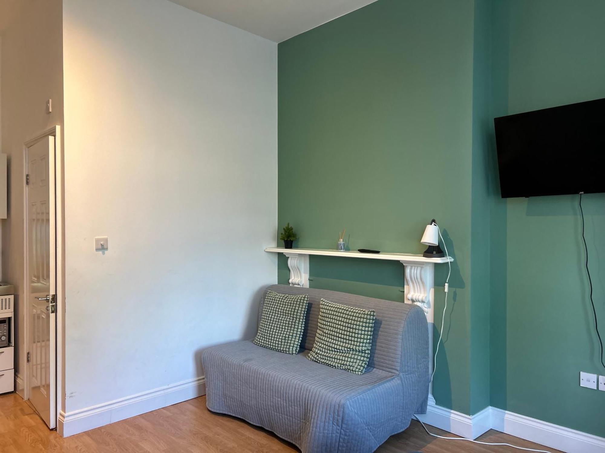 London Studio Stays * London